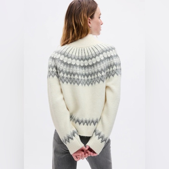 THE GAP 
Fair Isle Mockneck Sweater BNWT size M
Color Chino beige - Picture 1 of 6